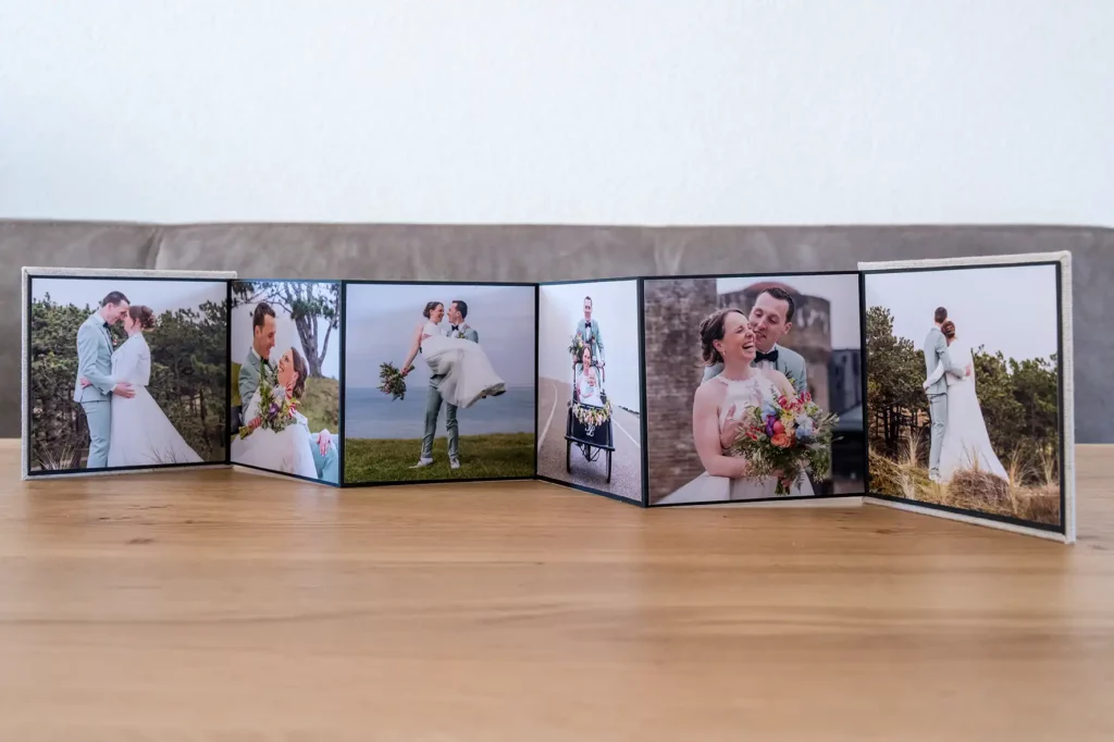 Bruiloft fotoboekje met 6 afdrukken, accordeon gevouwen